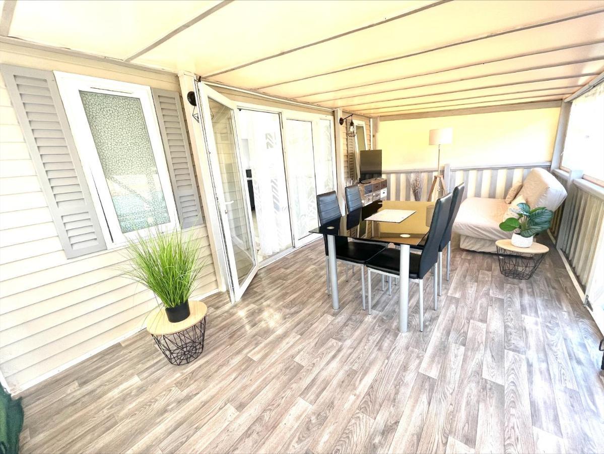 Mobil Home Tourrettes Exterior foto